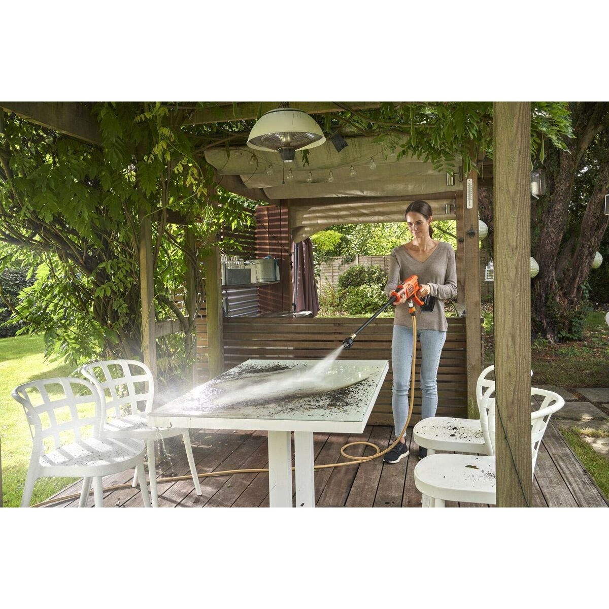 Strūklas mazgāšana Black & Decker BCPC18B-XJ